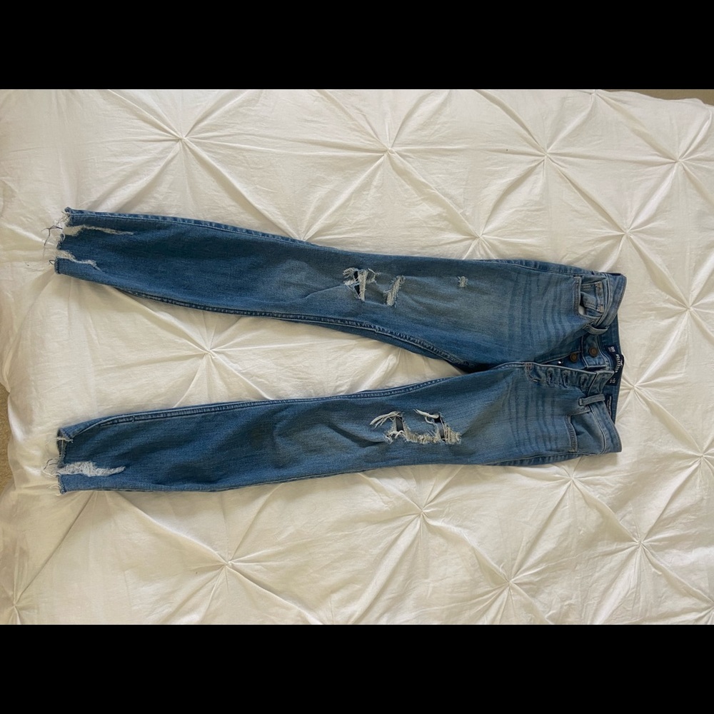 Hollister skinny ripped jeans